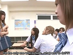 Subtitles Japan schoolgirl mistakenly nude in school
